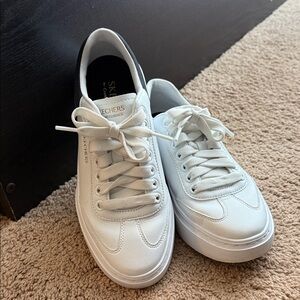 Skechers Classic White Lace-Up Sneakers ~ 7.5